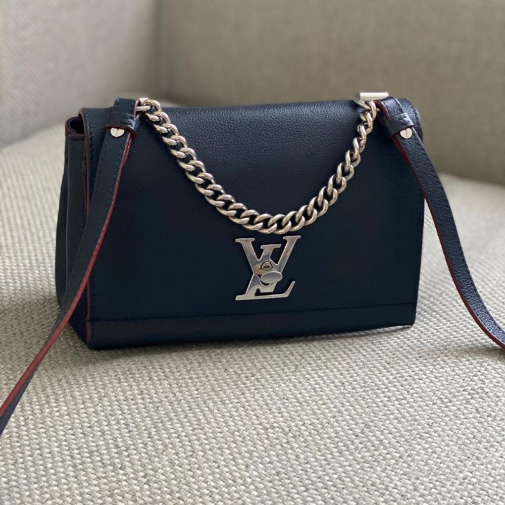 💙 Beautiful Louis Vuitton Lockme II BB